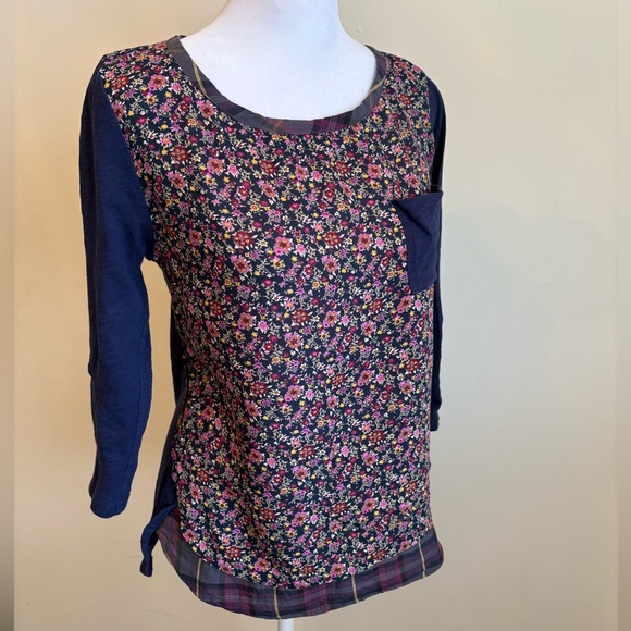 XS Anthropologie Postmark Navy Floral and Plaid Contrast Top - Picture 12 of 14